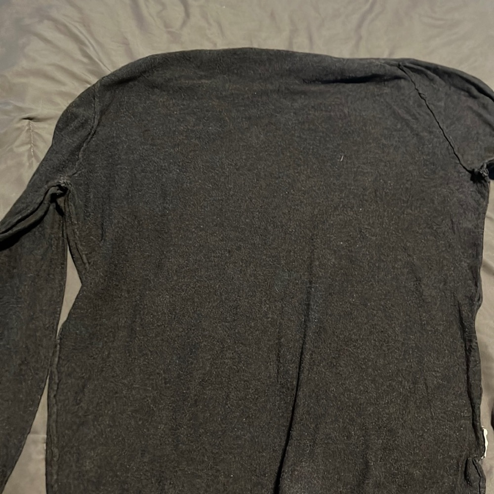 Grey sweatshirt